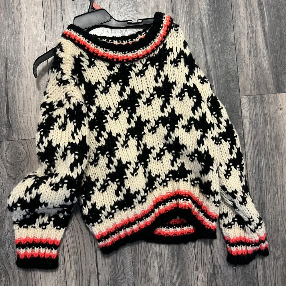 Blank NYC Chunky Knit Houndstooth Sweater - Black and Cream - Picture 2 of 3
